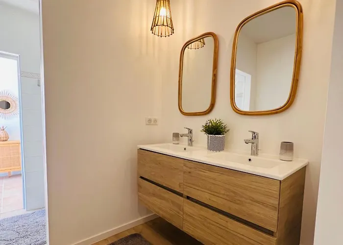 住宿加早餐酒店 La Bastide D'aiguebelle 勒拉旺杜